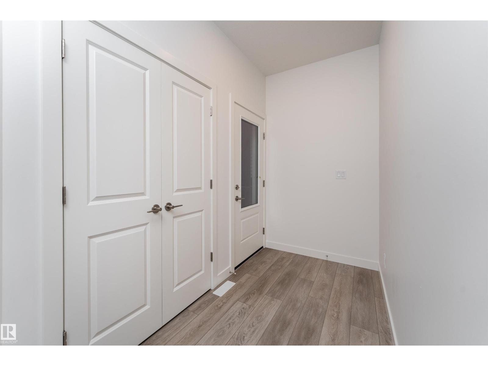 332 27 St Sw Property Photo 16