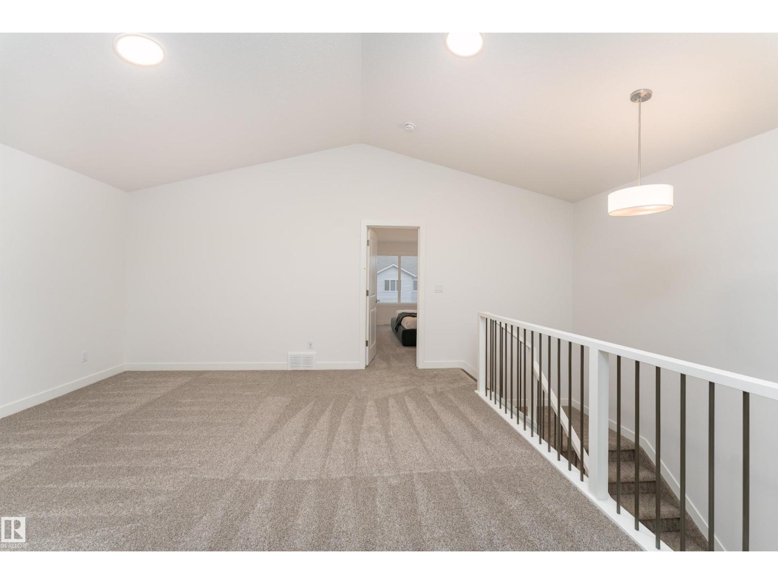 332 27 St Sw Property Photo 19