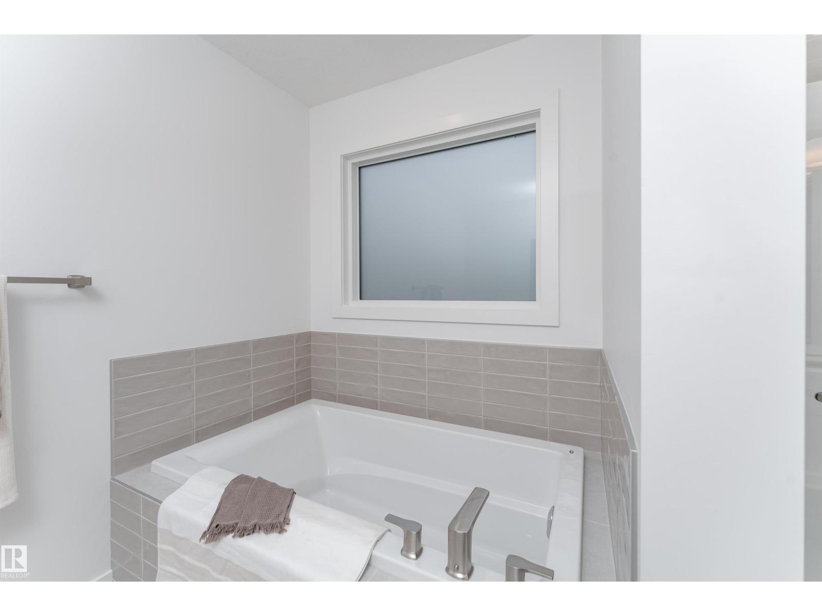332 27 St Sw Property Photo 26
