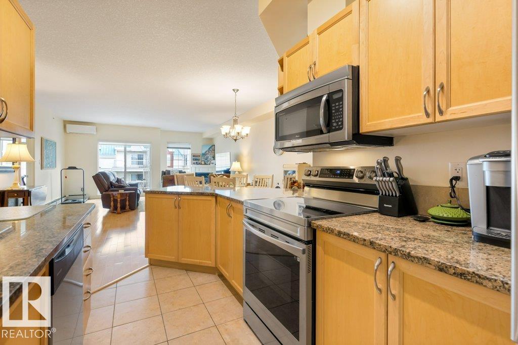 #406 5 Perron St Property Photo 7