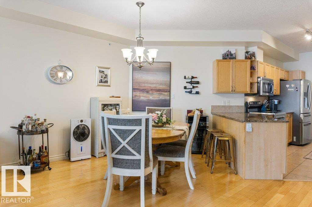 #406 5 Perron St Property Photo 12