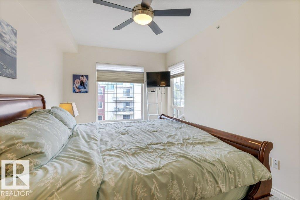 #406 5 Perron St Property Photo 16