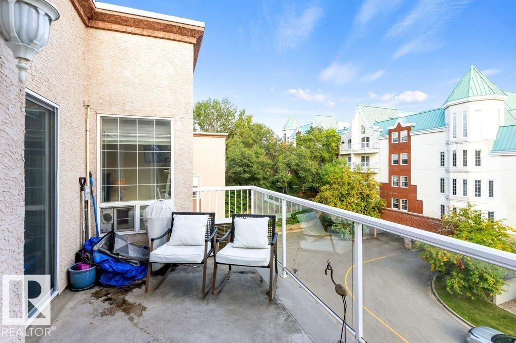 #406 5 Perron St Property Photo 23