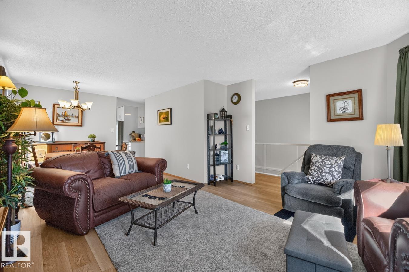 10860 11 Av Nw Property Photo 5