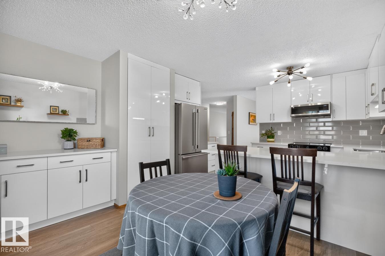 10860 11 Av Nw Property Photo 12