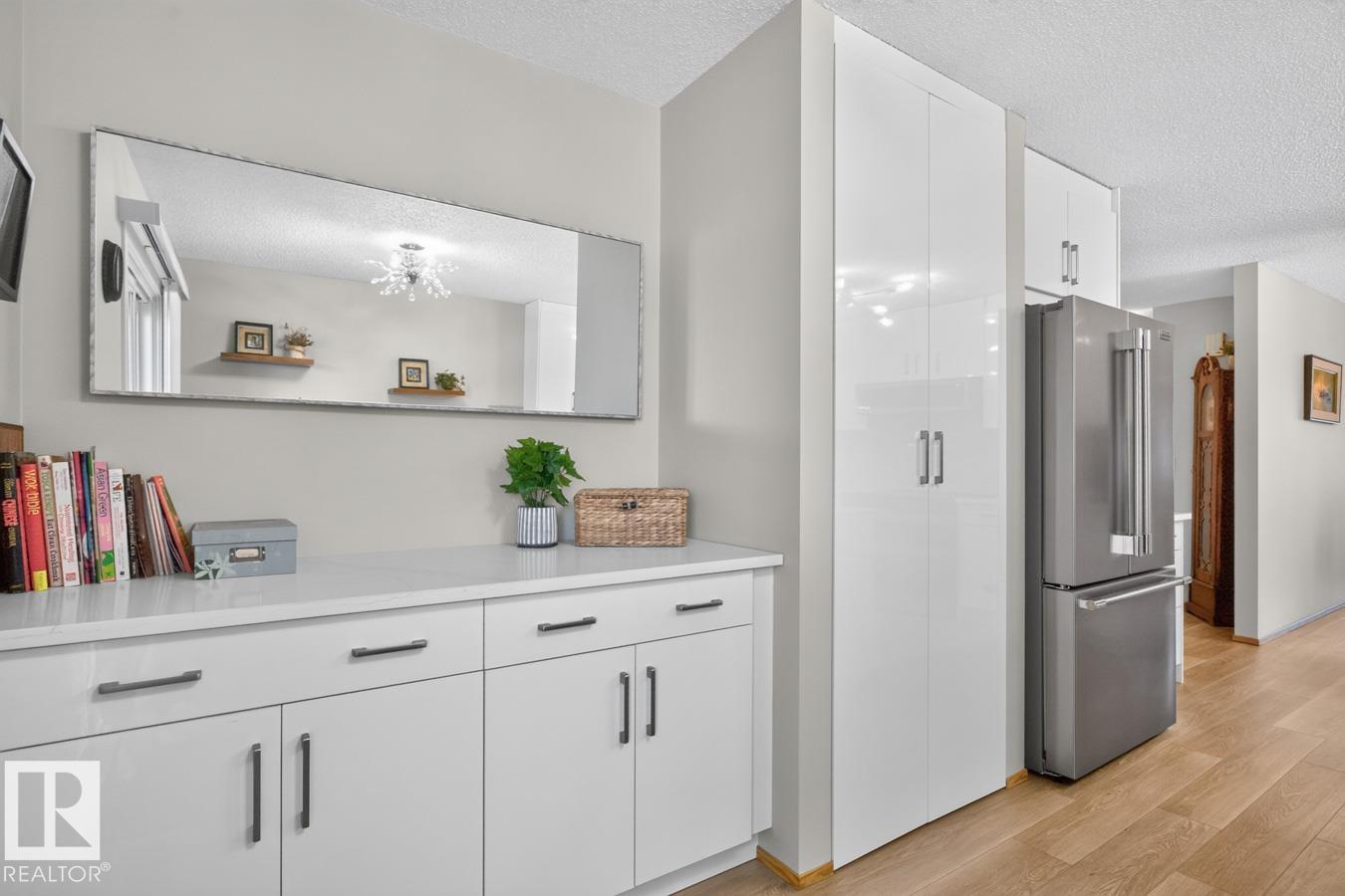 10860 11 Av Nw Property Photo 14