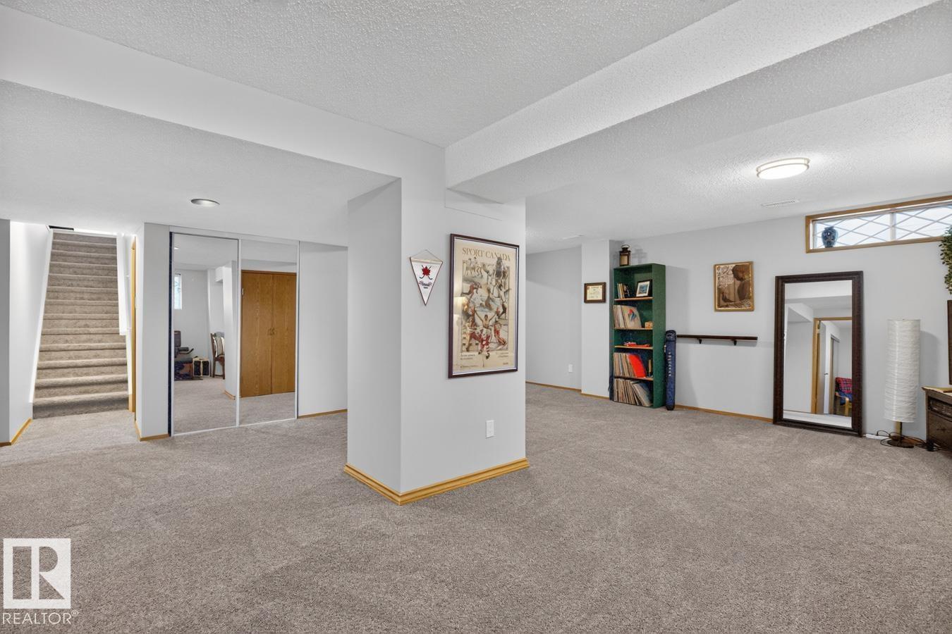 10860 11 Av Nw Property Photo 25