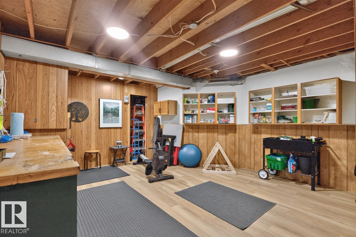 10860 11 Av Nw Property Photo 30
