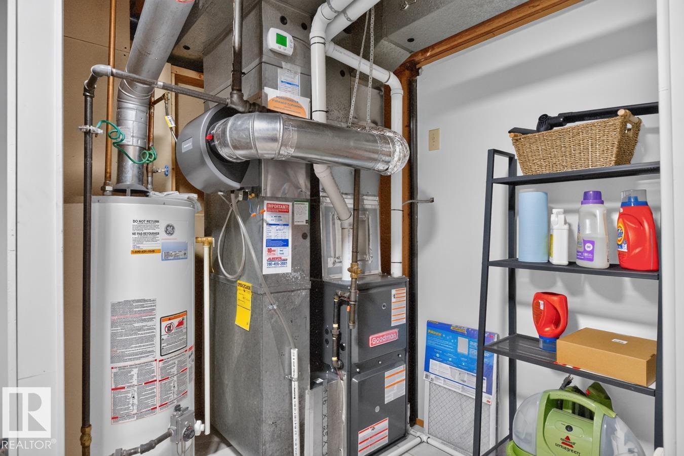 10860 11 Av Nw Property Photo 38