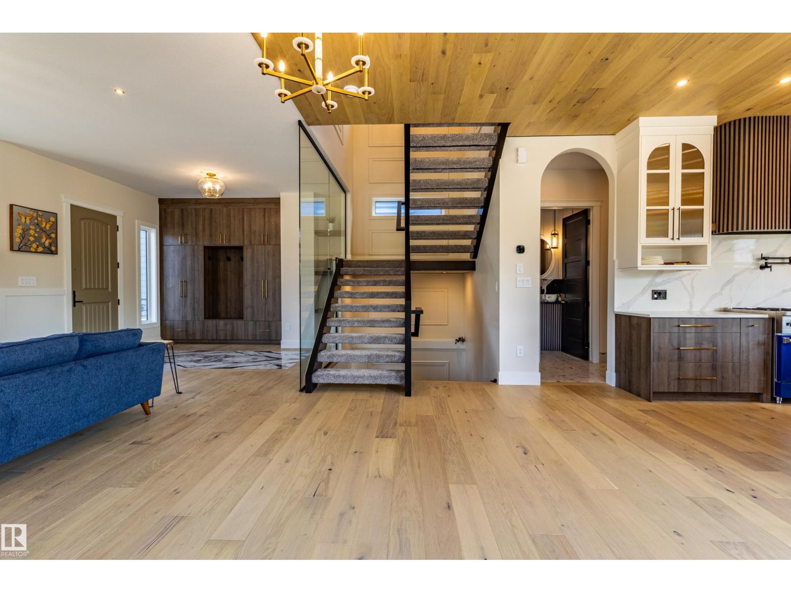 4142 122 St Nw Property Photo 15