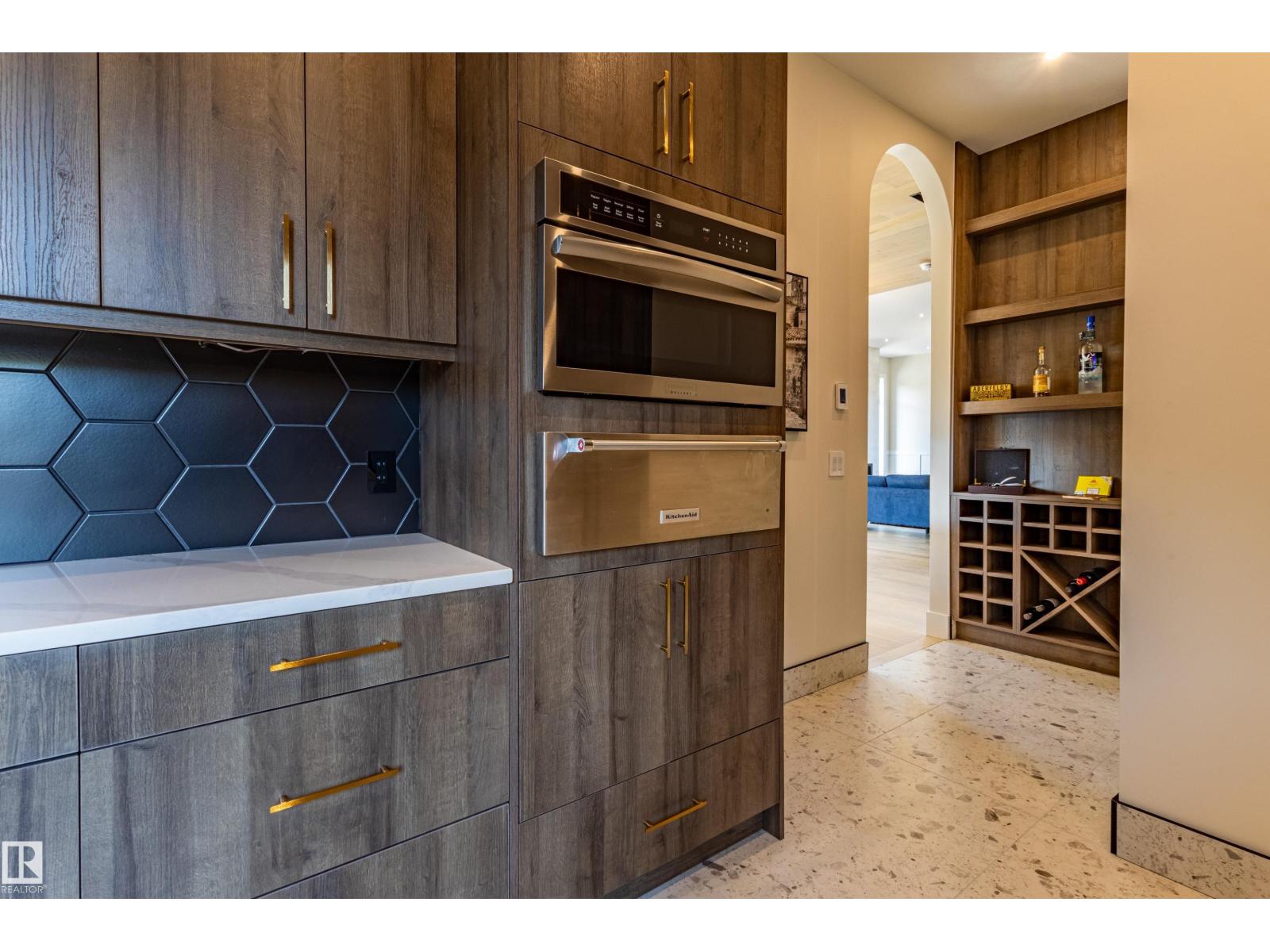 4142 122 St Nw Property Photo 31