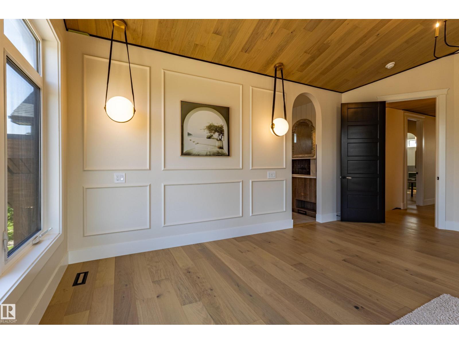 4142 122 St Nw Property Photo 39