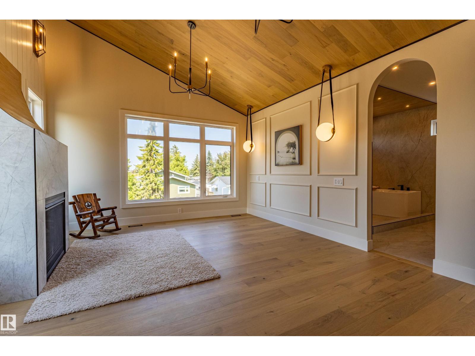 4142 122 St Nw Property Photo 41