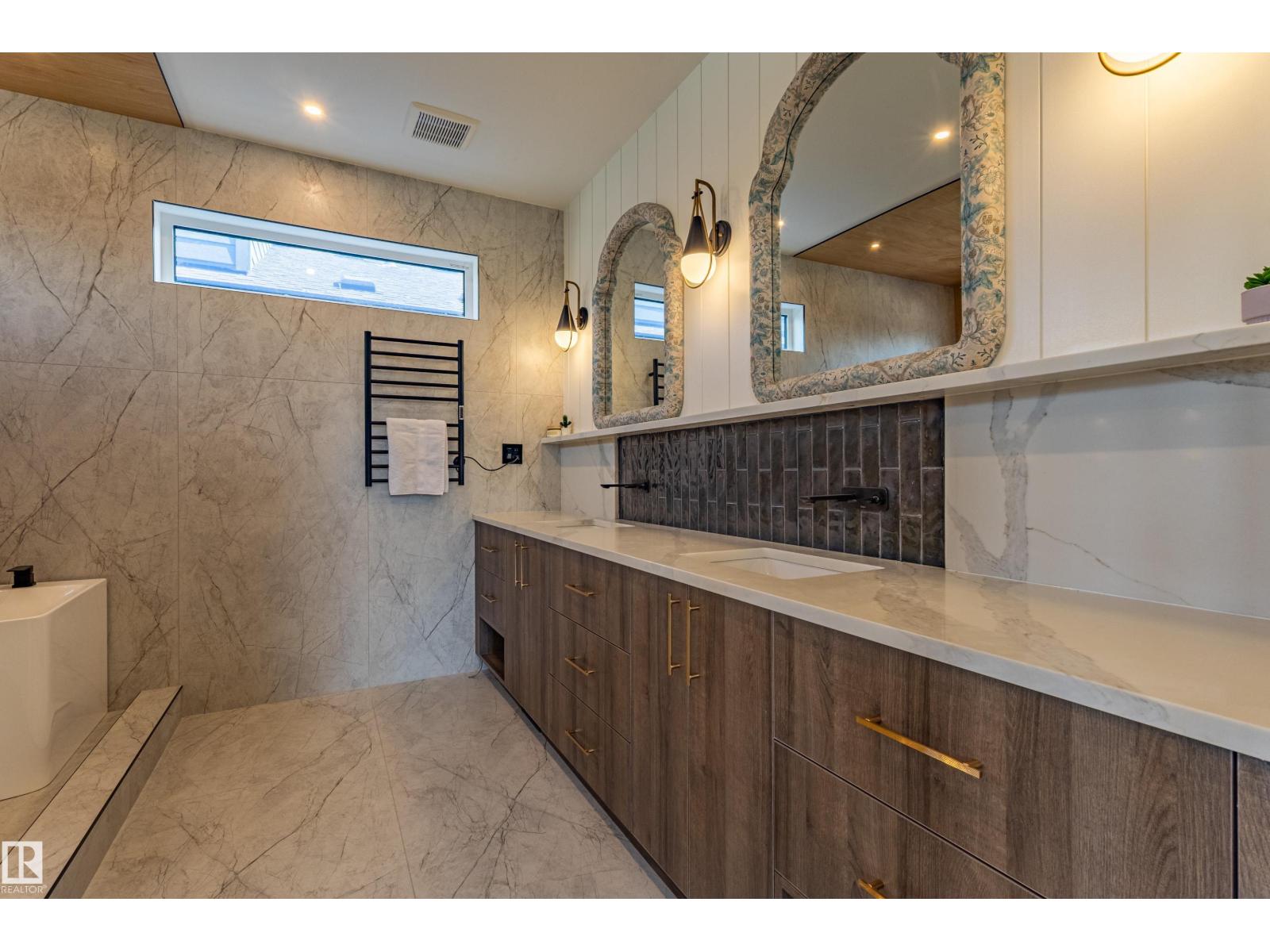 4142 122 St Nw Property Photo 43