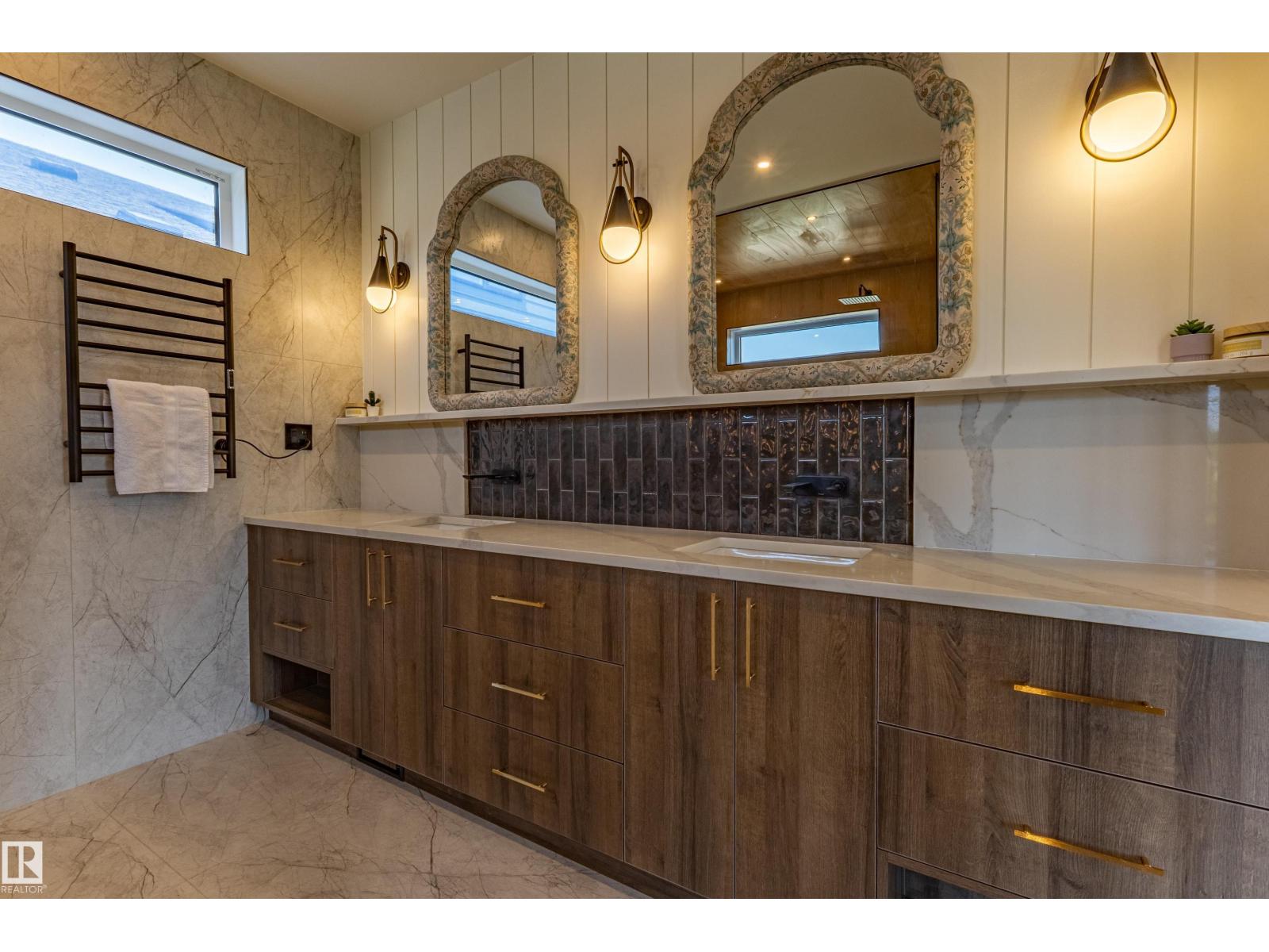 4142 122 St Nw Property Photo 44