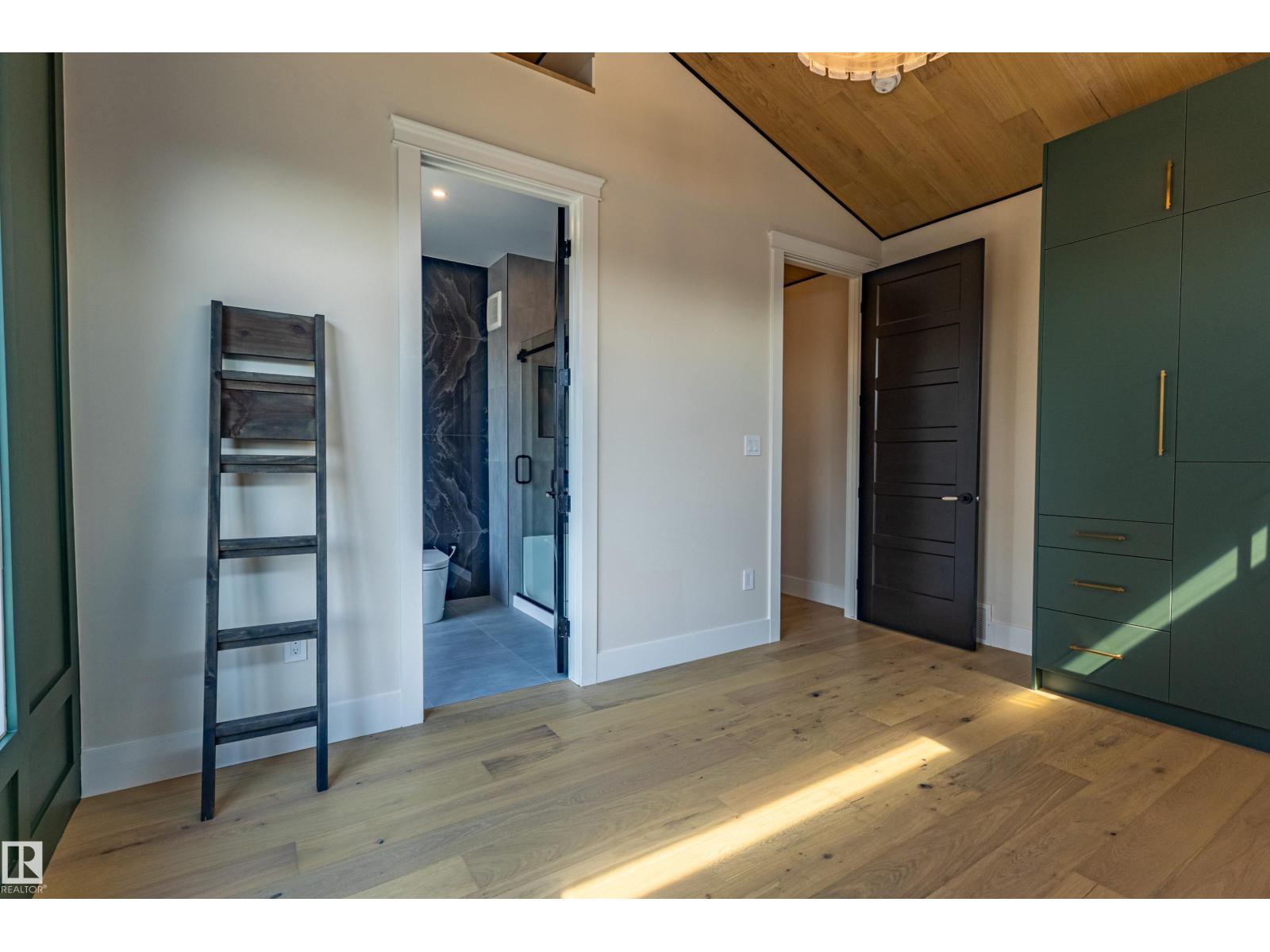 4142 122 St Nw Property Photo 48