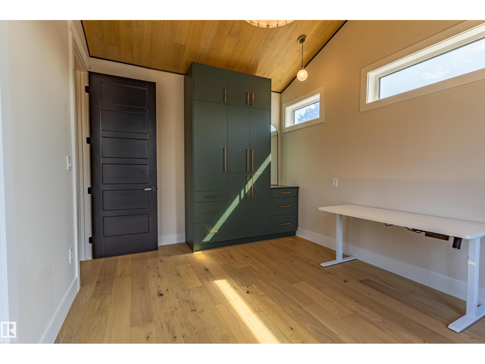4142 122 St Nw Property Photo 49