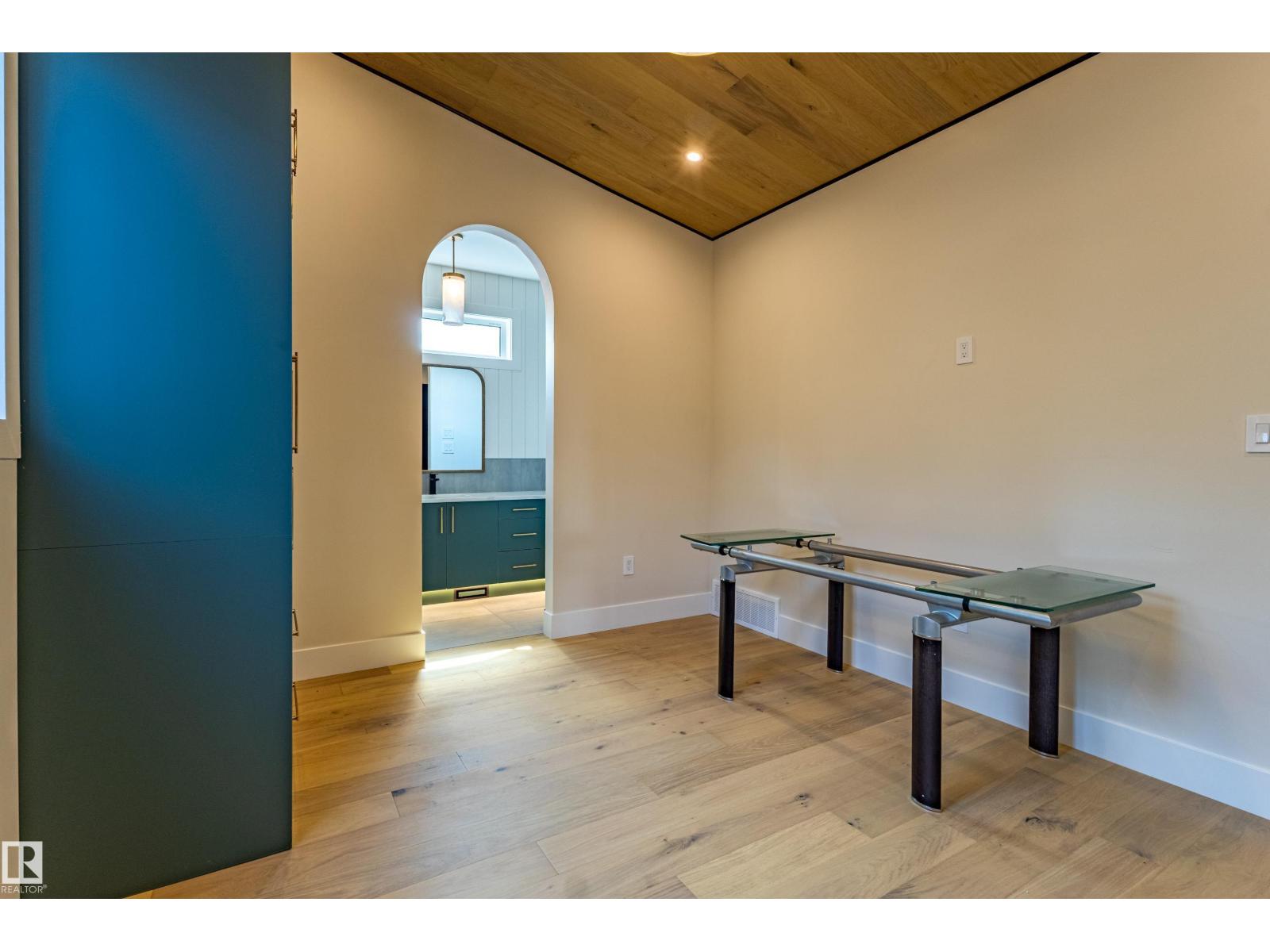 4142 122 St Nw Property Photo 54