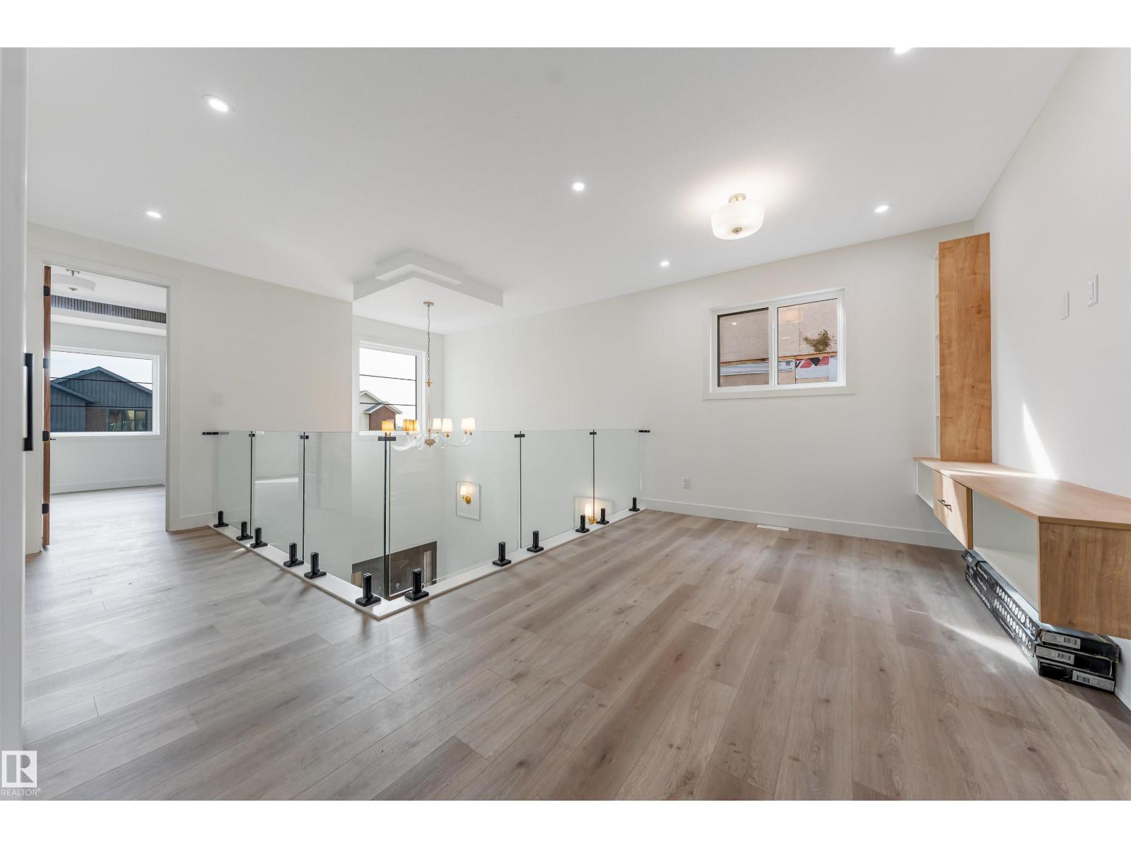 E4511421 Property Photo 37
