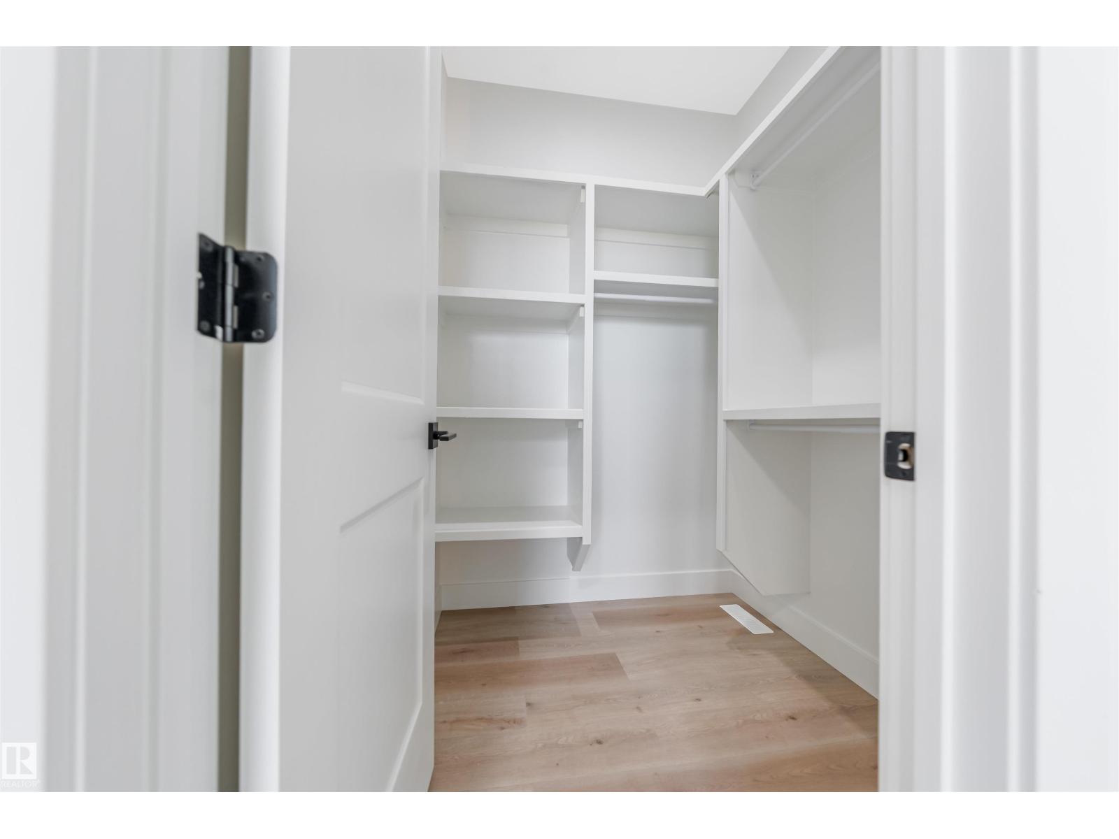 E4511421 Property Photo 44