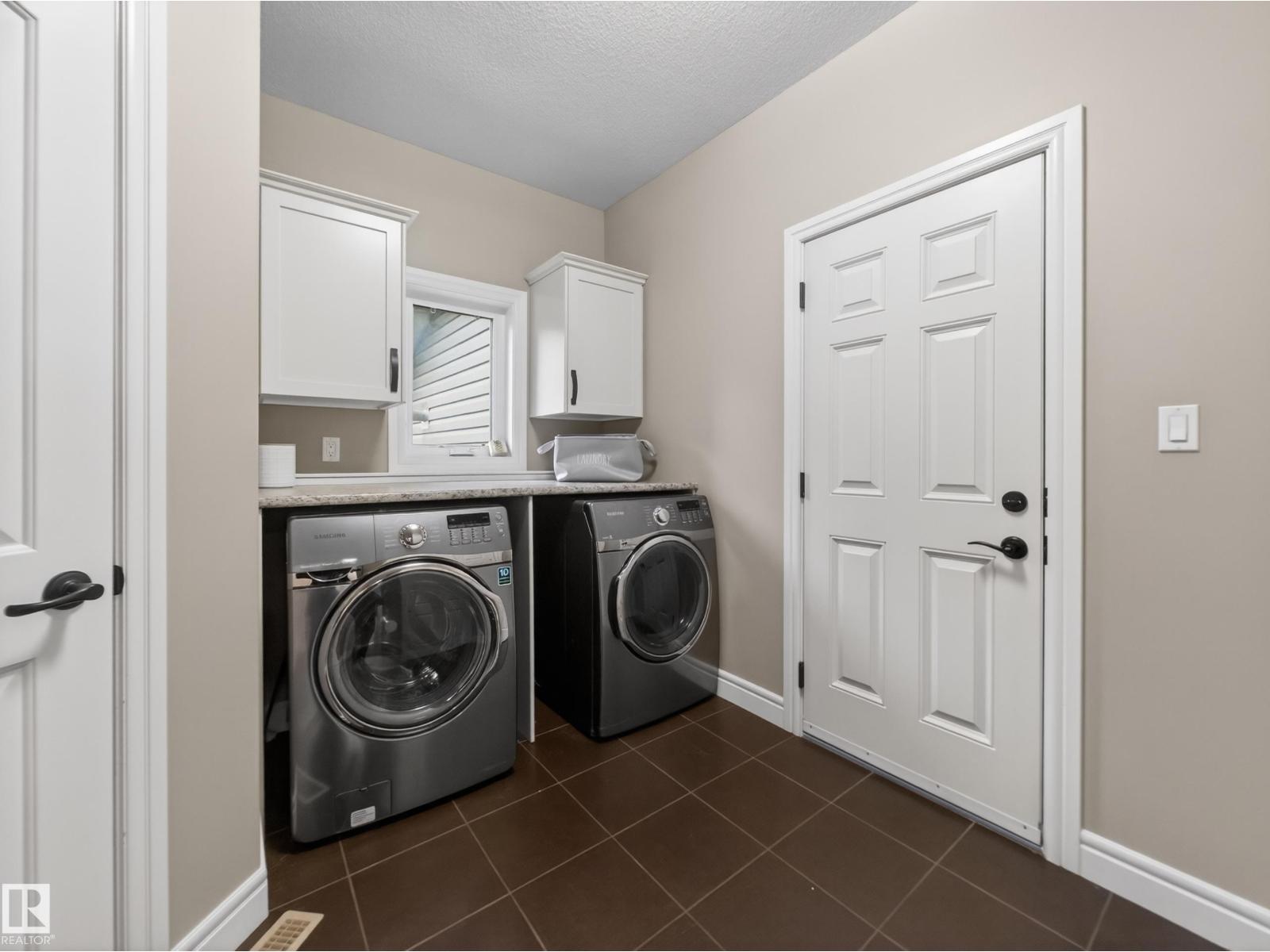 5608 Soleil Bv Property Photo 27