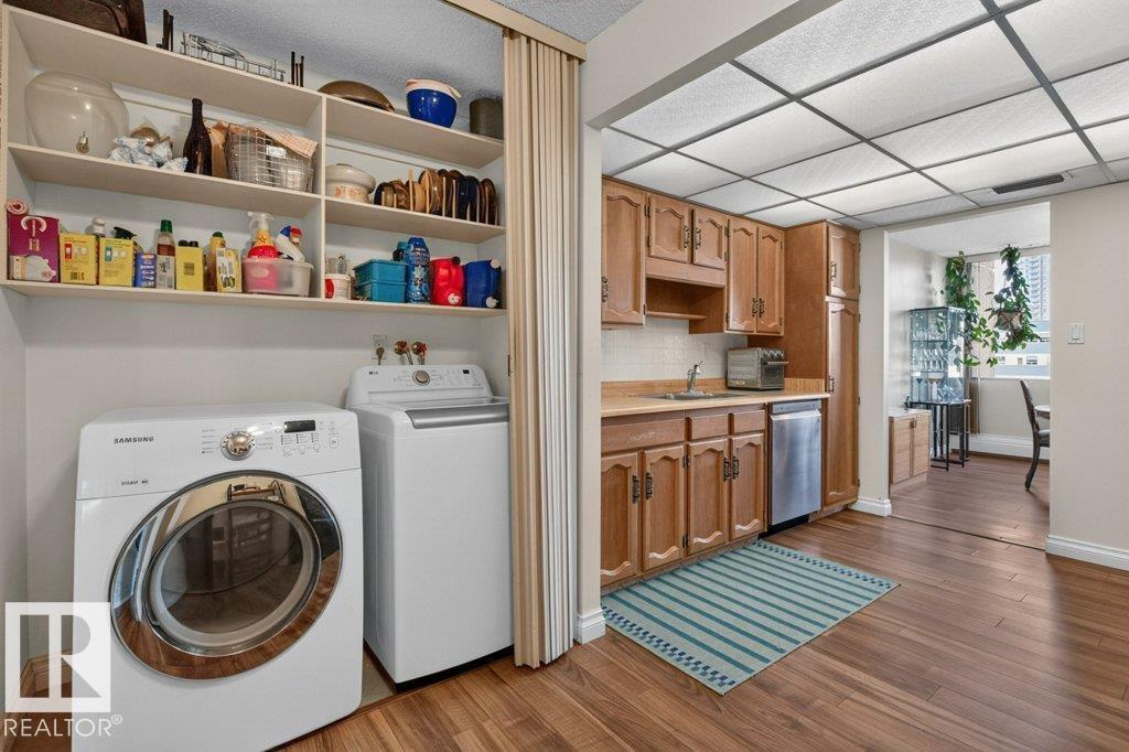 #703 9921 104 St Nw Property Photo 12