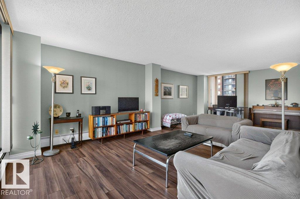 #703 9921 104 St Nw Property Photo 16