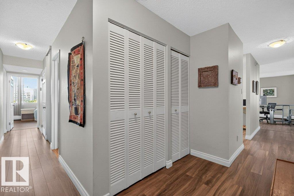 #703 9921 104 St Nw Property Photo 21