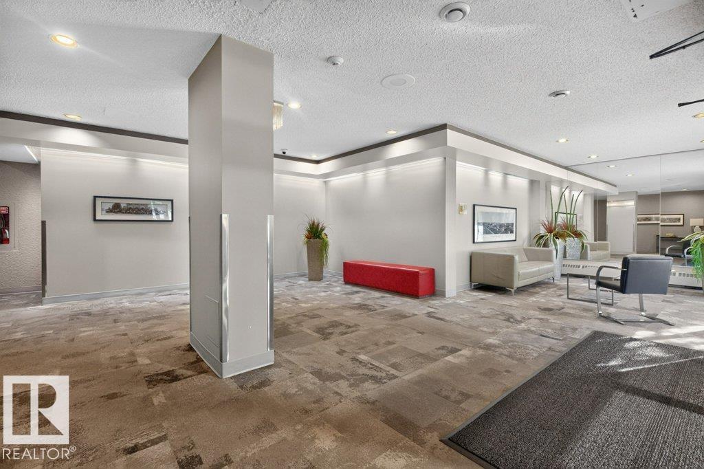 #703 9921 104 St Nw Property Photo 41