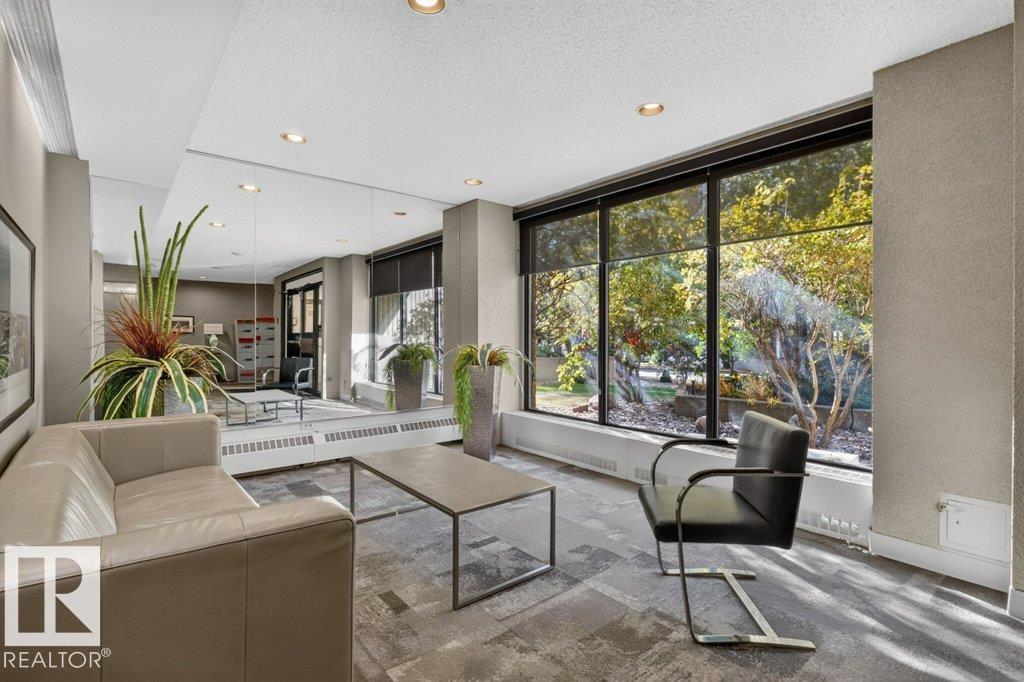 #703 9921 104 St Nw Property Photo 42
