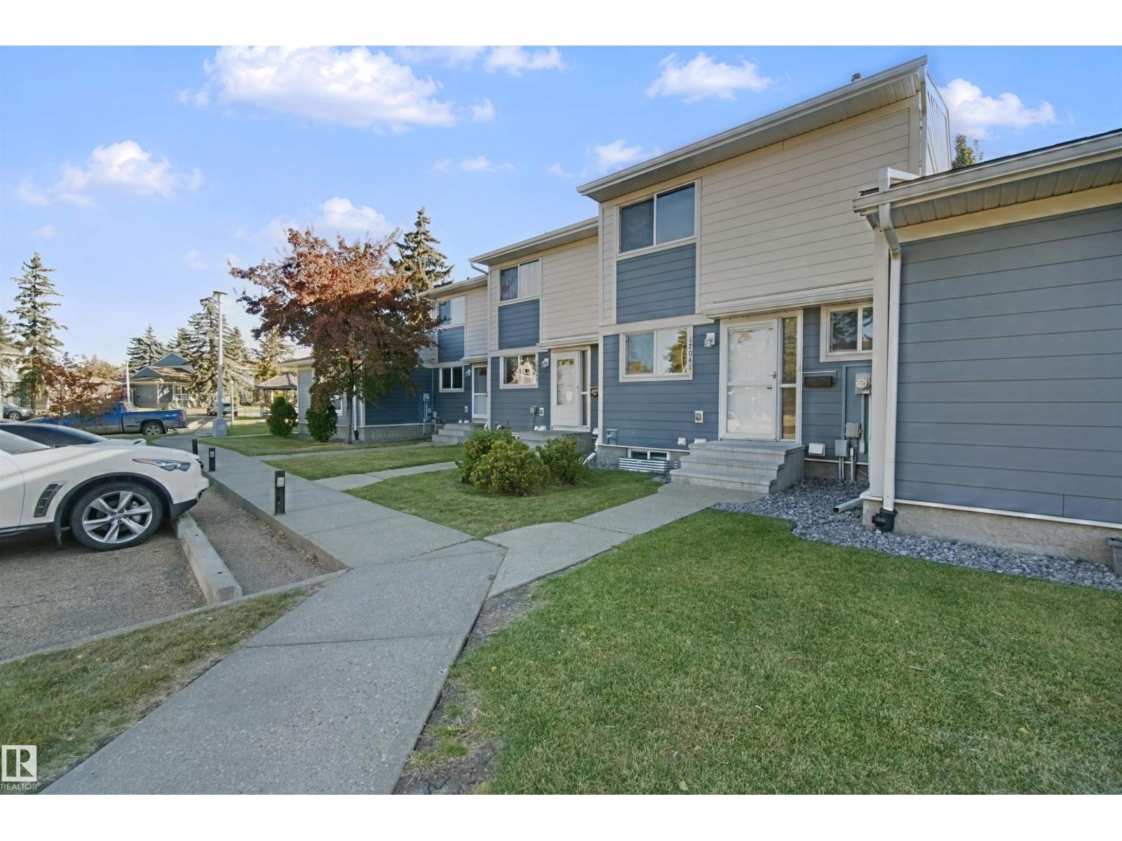 17041 100 St Nw Property Photo 3
