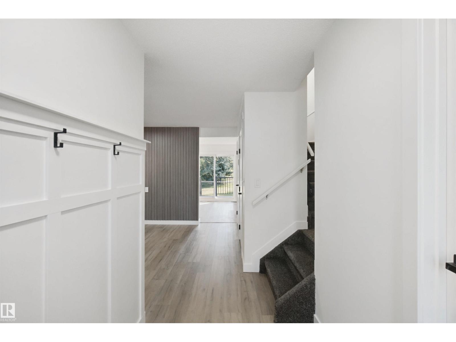 17041 100 St Nw Property Photo 5