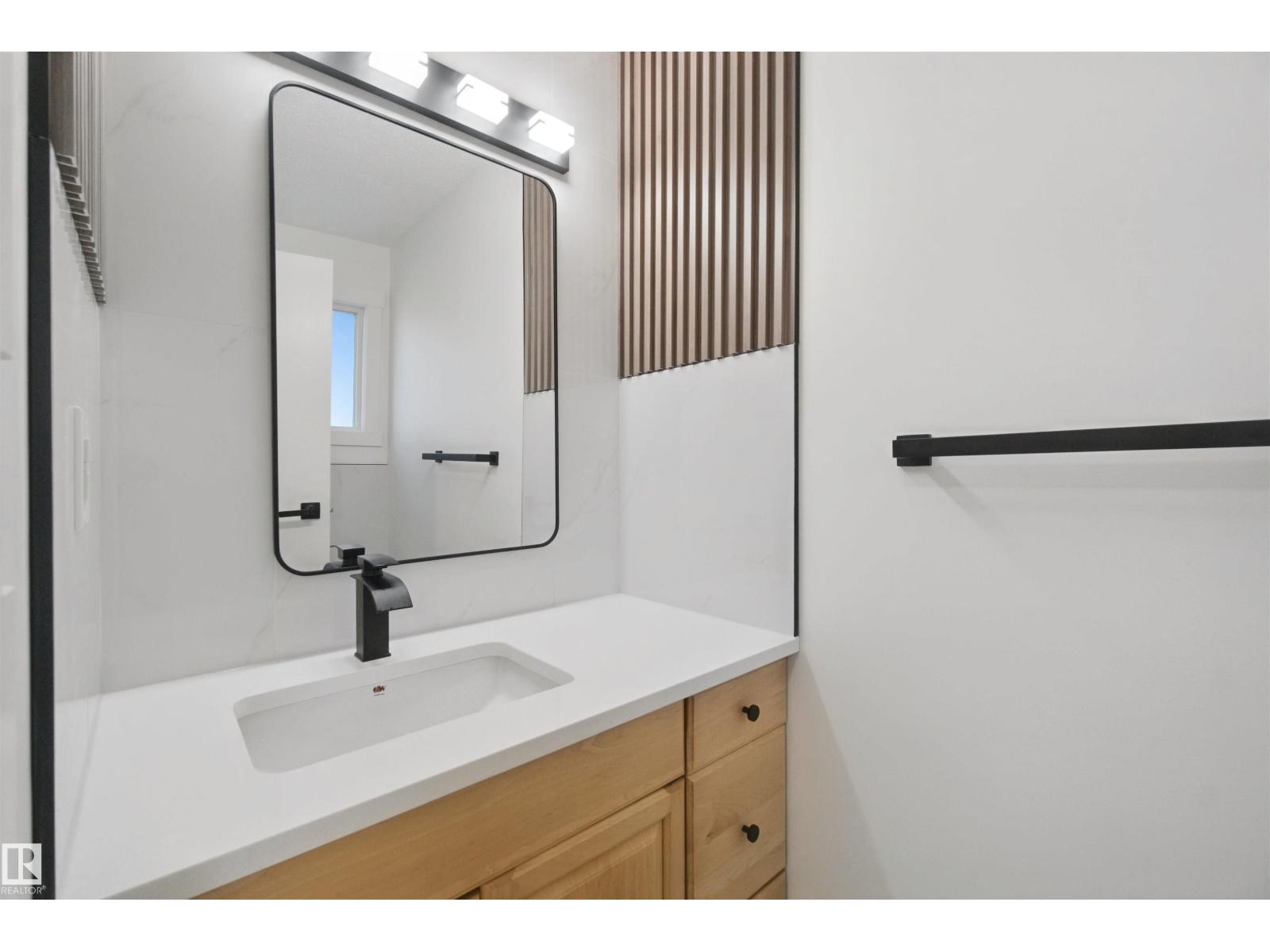 17041 100 St Nw Property Photo 13