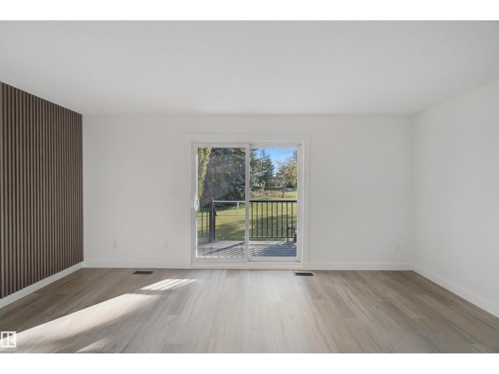 17041 100 St Nw Property Photo 15