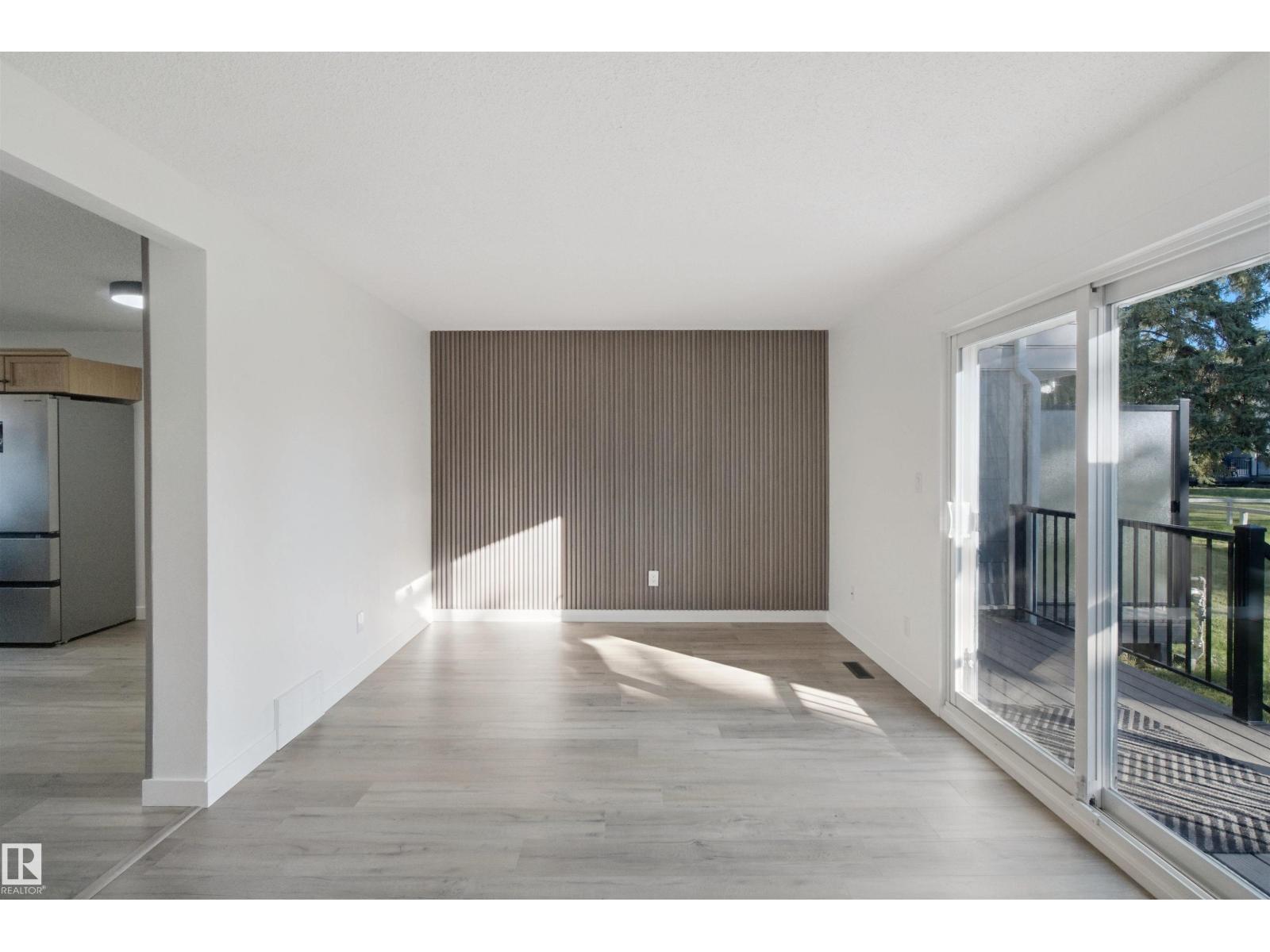17041 100 St Nw Property Photo 17