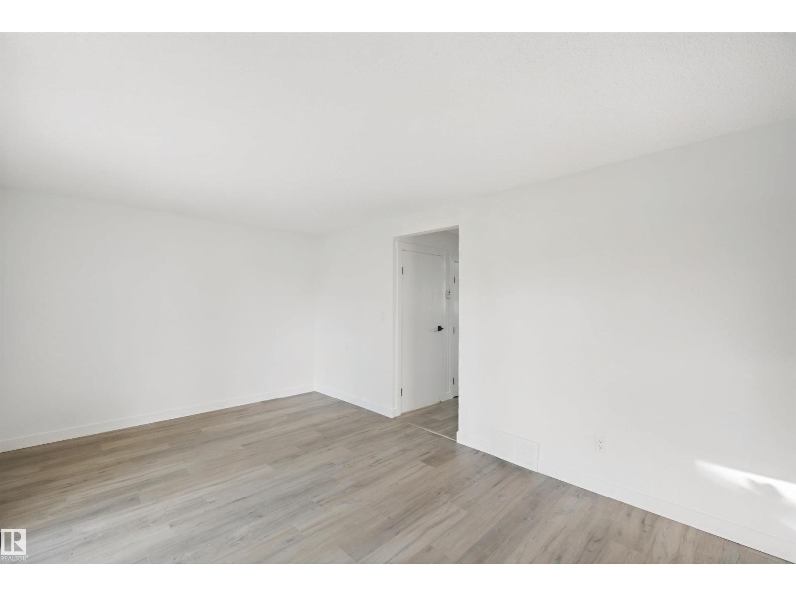 17041 100 St Nw Property Photo 18