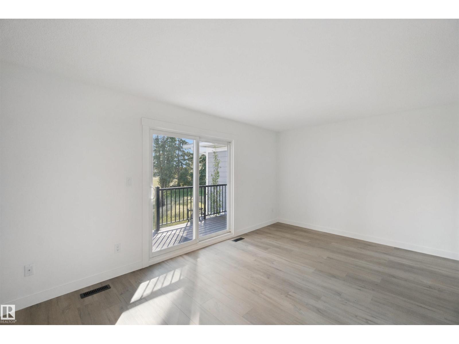 17041 100 St Nw Property Photo 19