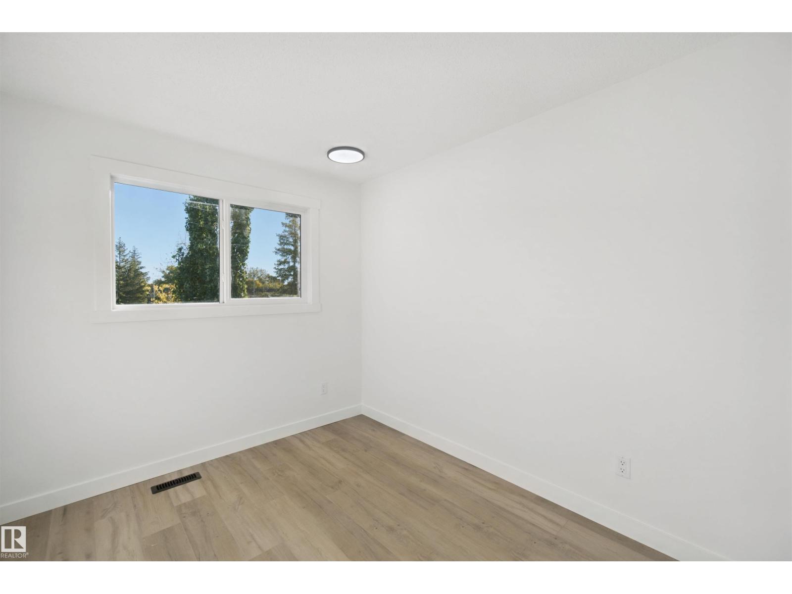 17041 100 St Nw Property Photo 24