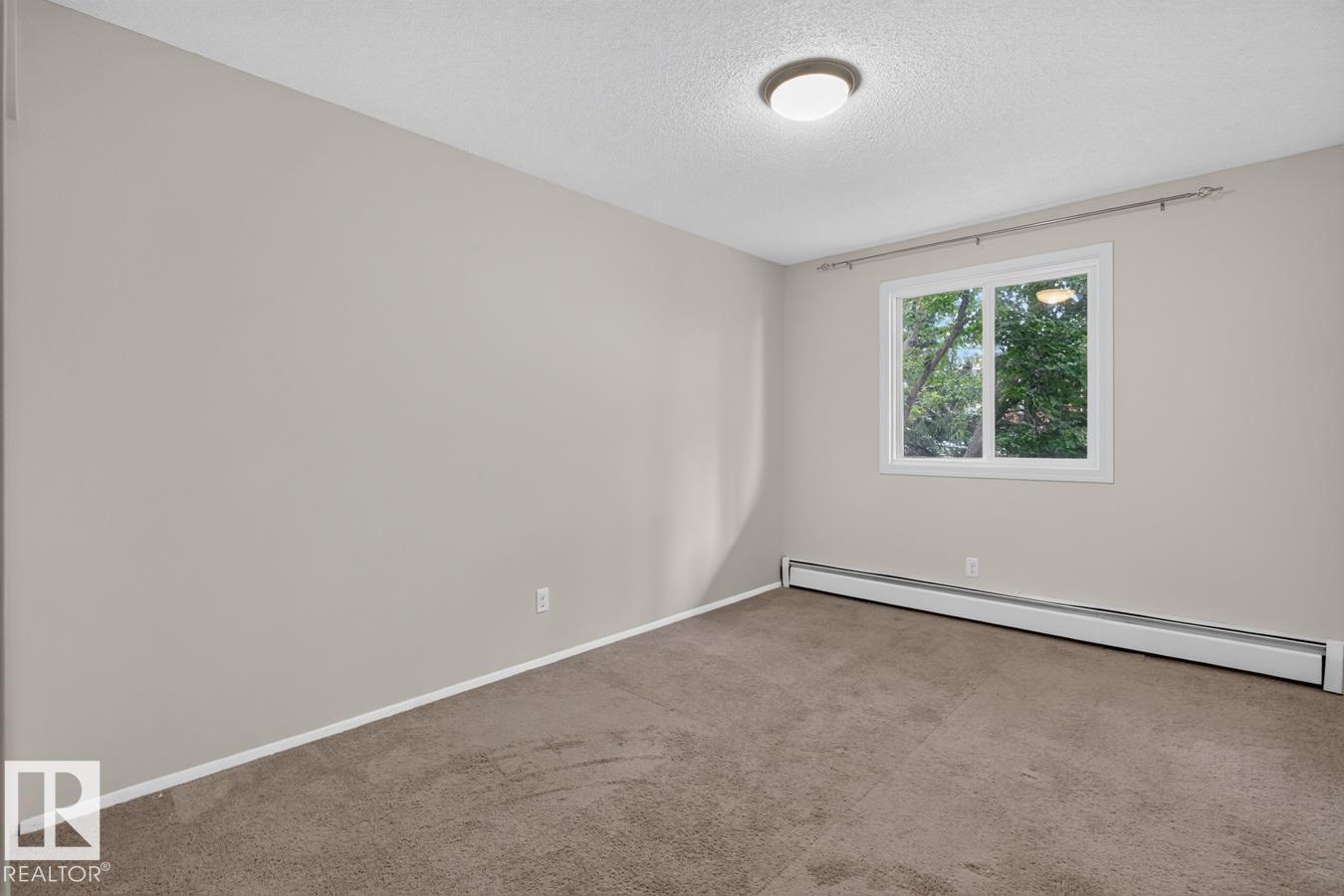 #106 237 Woodvale Rd Nw Property Photo 18