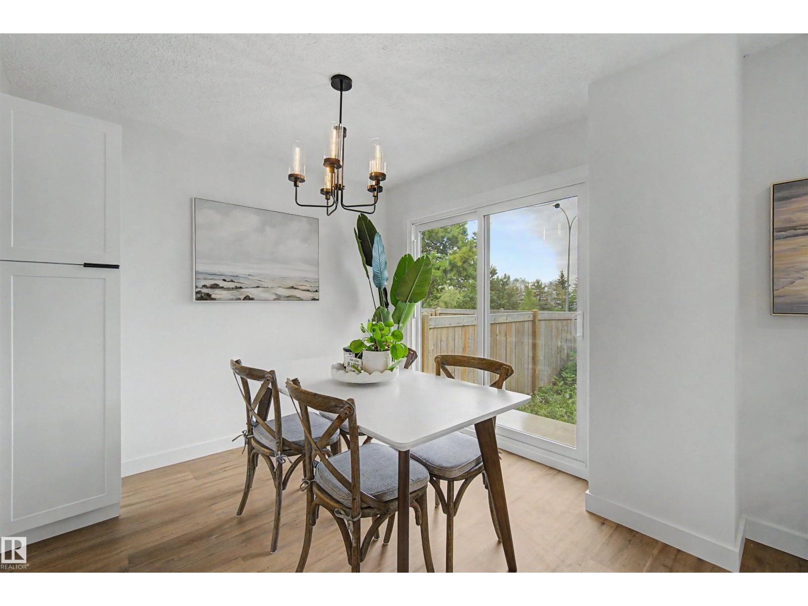 215 Grandin Vg Property Photo 6