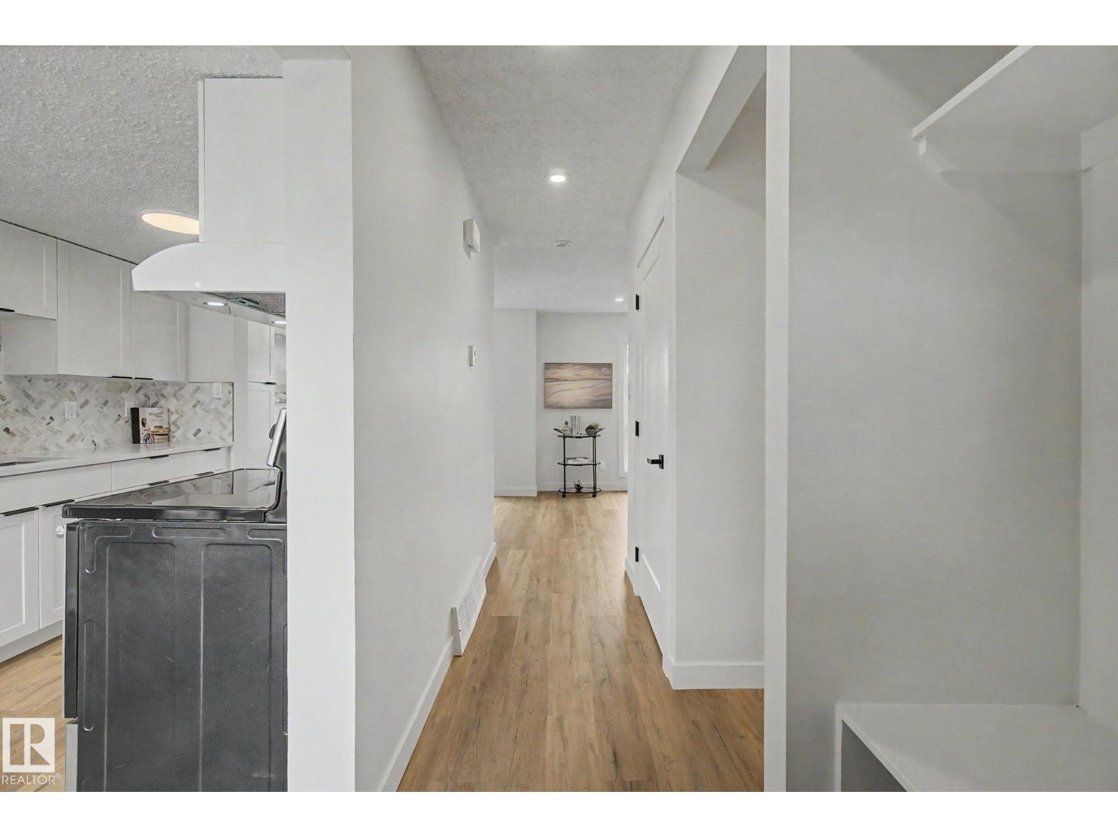 215 Grandin Vg Property Photo 16
