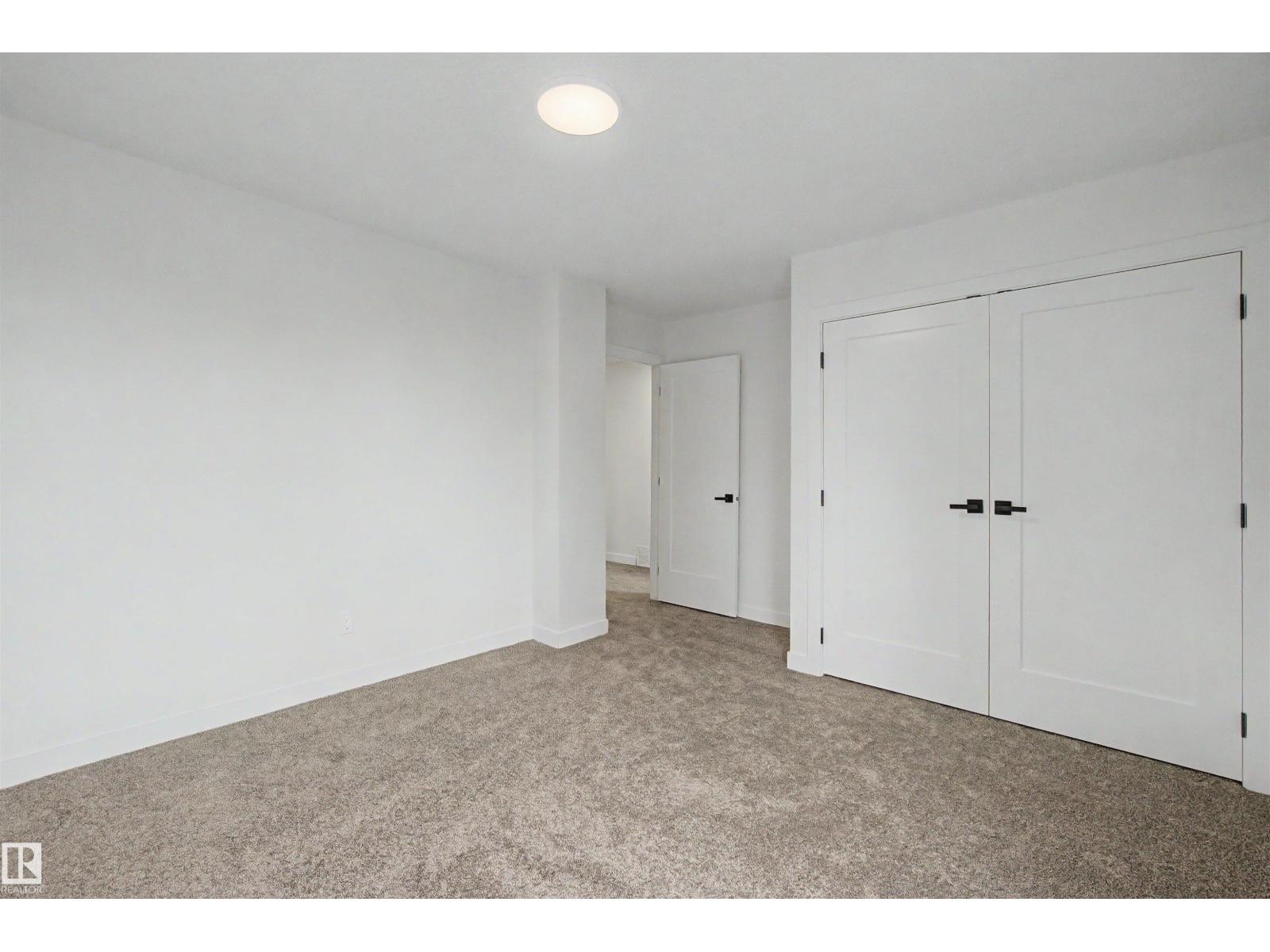 215 Grandin Vg Property Photo 29
