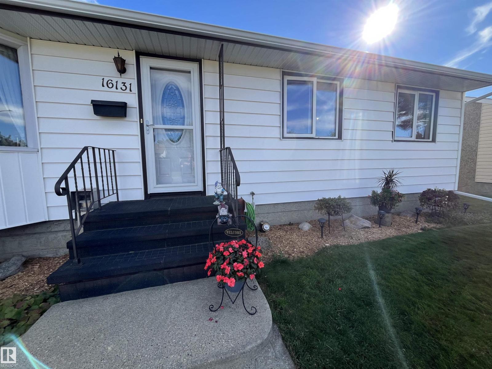 16131 110b Av Nw Property Photo 2