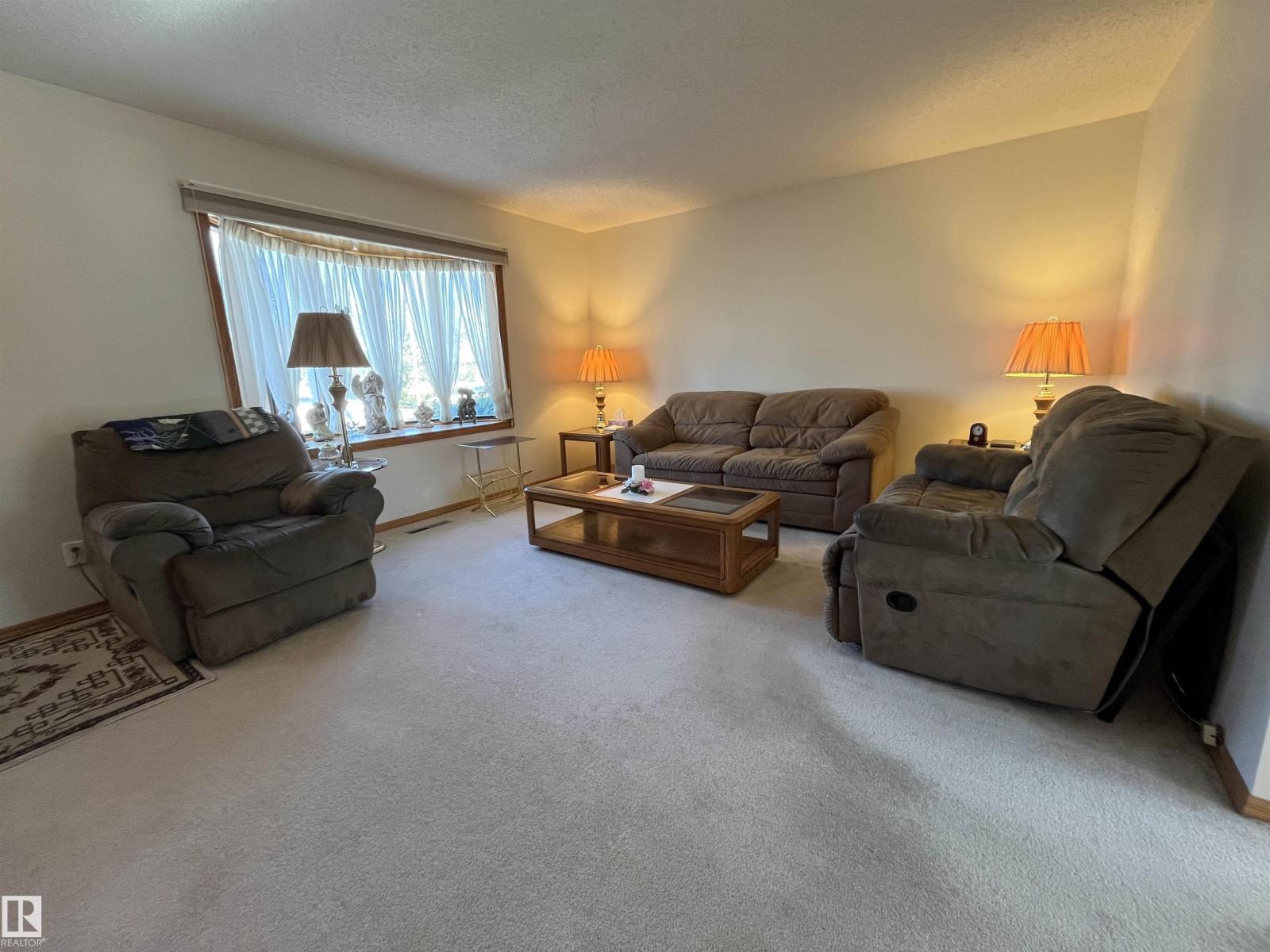 16131 110b Av Nw Property Photo 9