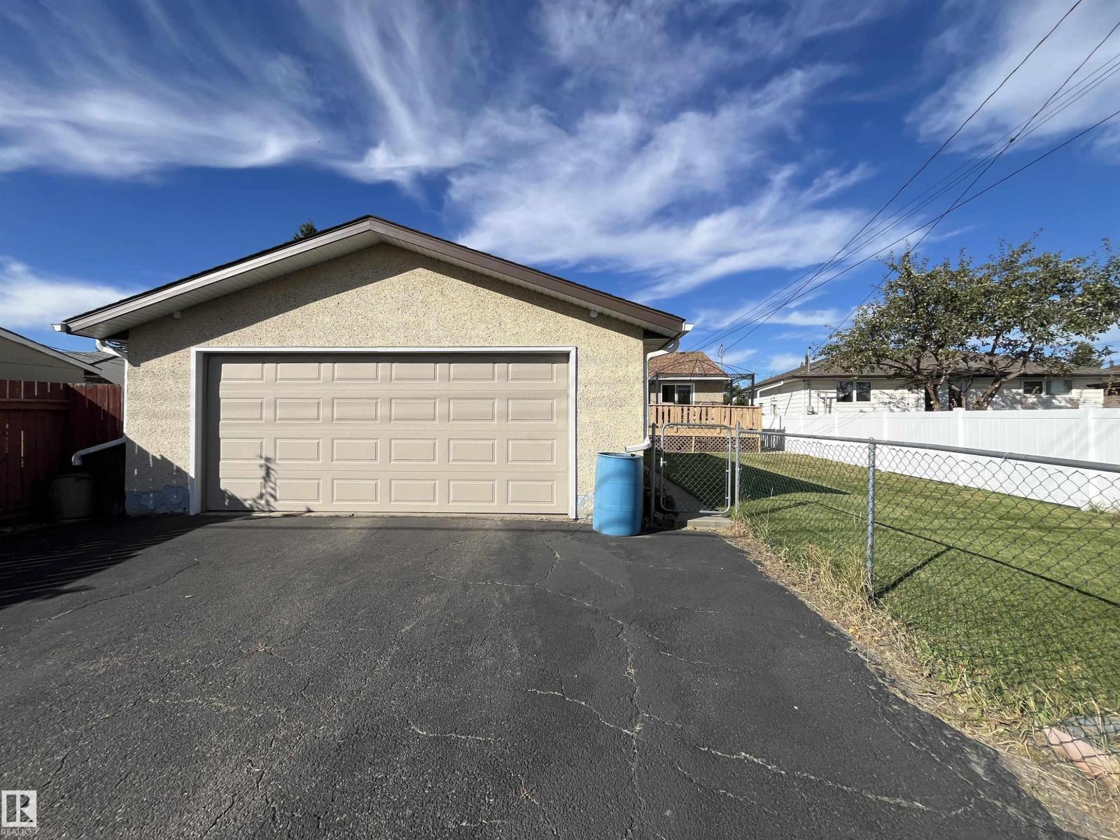 16131 110b Av Nw Property Photo 41