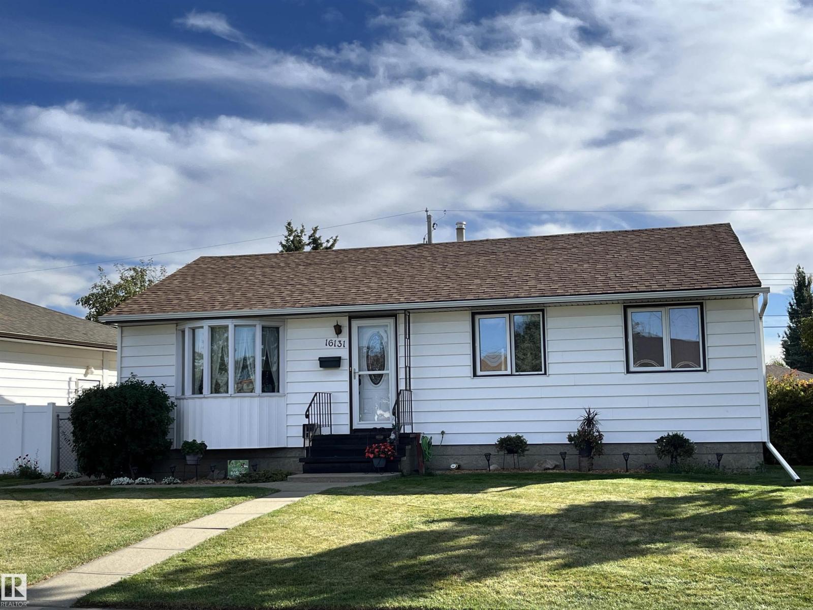 16131 110b Av Nw Property Photo 42