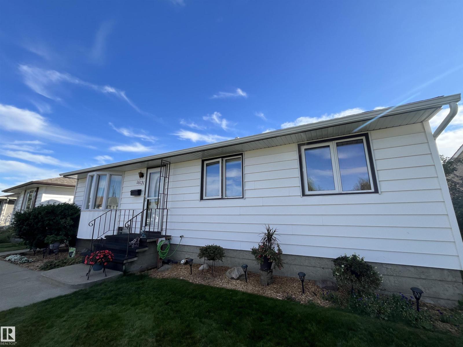 16131 110b Av Nw Property Photo 43