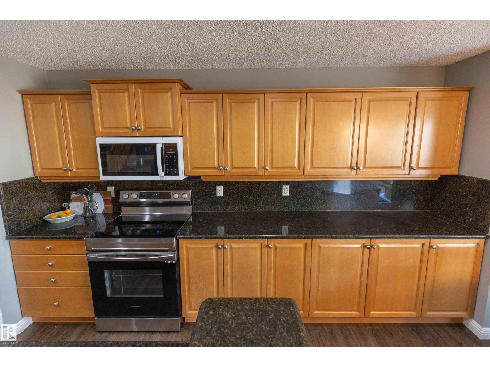 28 Becker Cr Property Photo 10