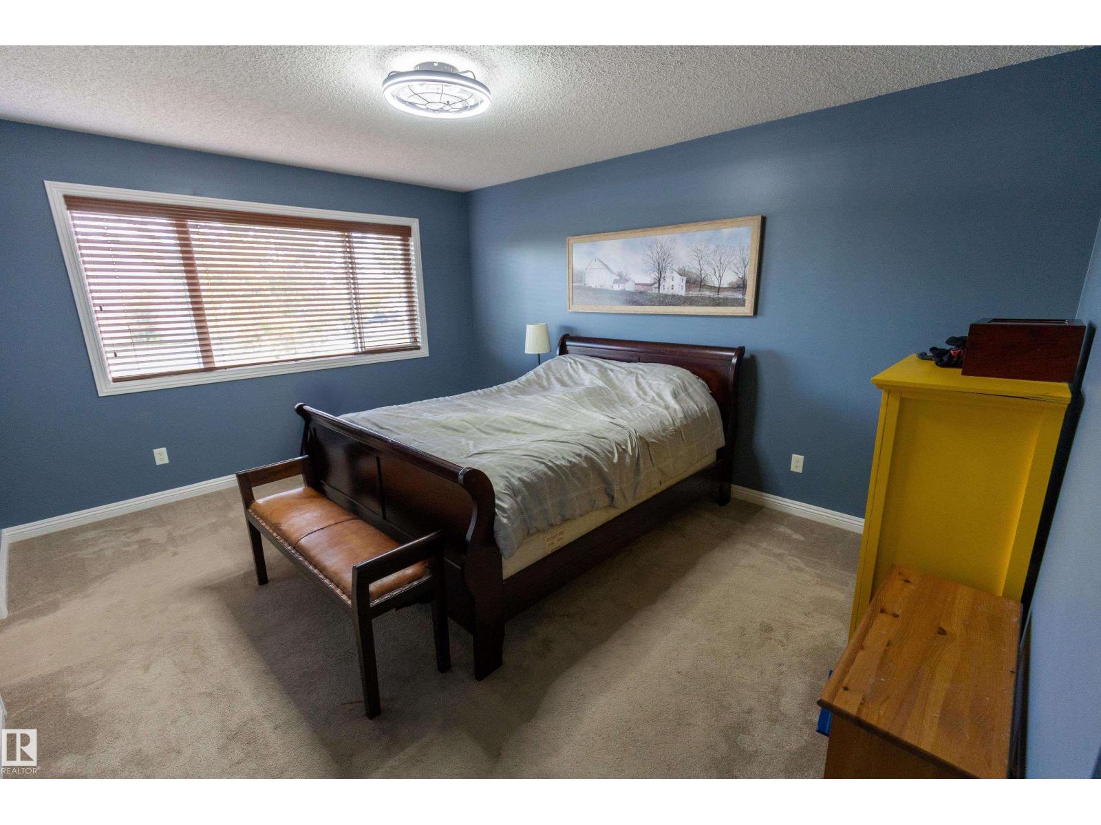 28 Becker Cr Property Photo 27
