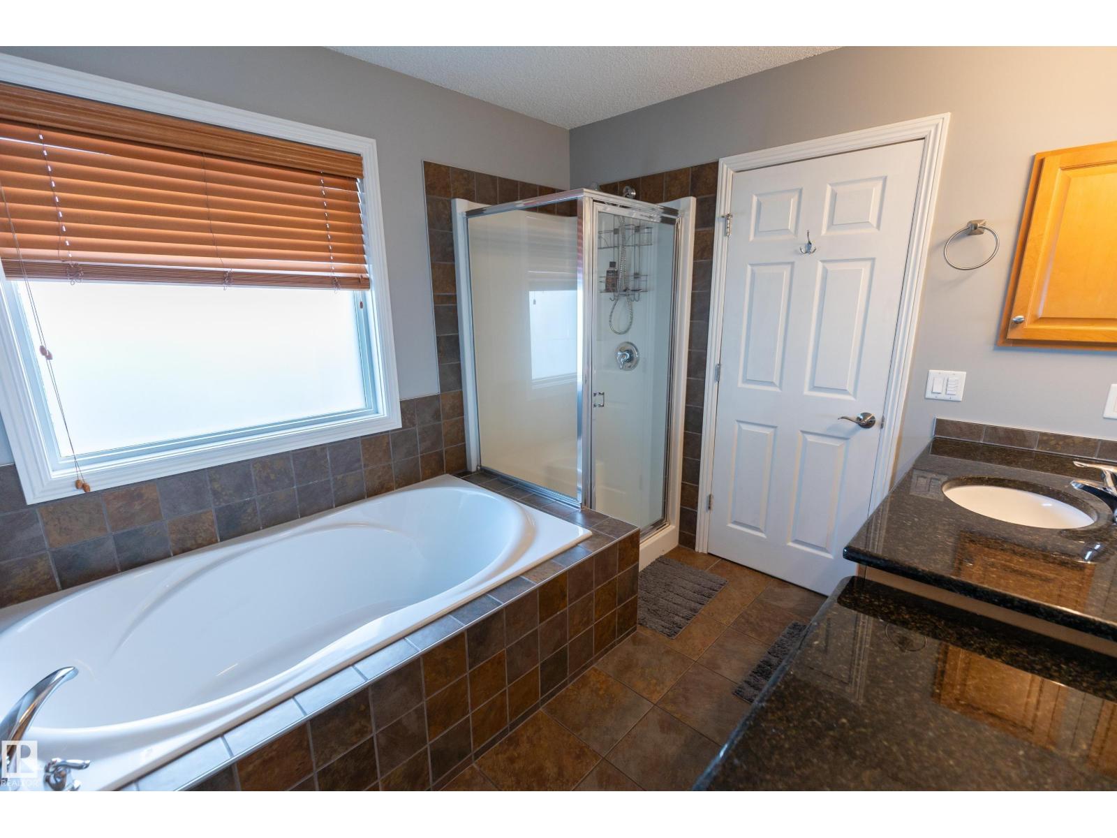 28 Becker Cr Property Photo 30